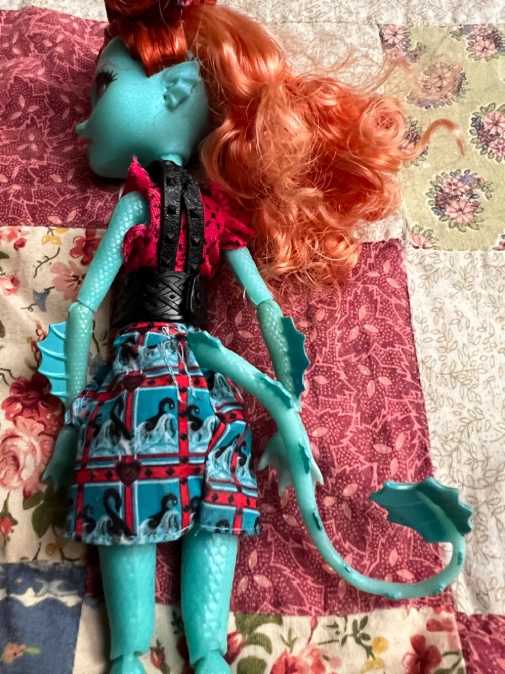 Lorna monster high doll - Picture 6 of 9